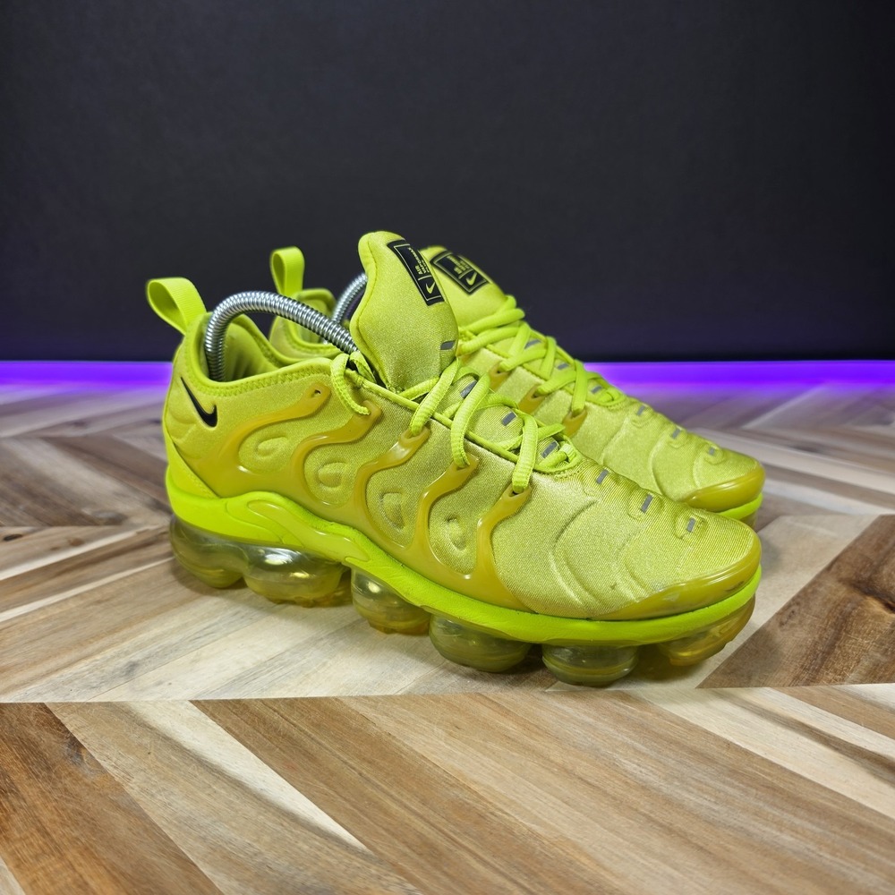 Nike Air VaporMax Plus Tennis Ball Women's 9.5 Atomic Green DX1784-300